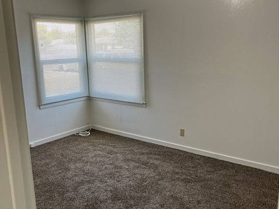 5th image of 1204 N 11th Ave