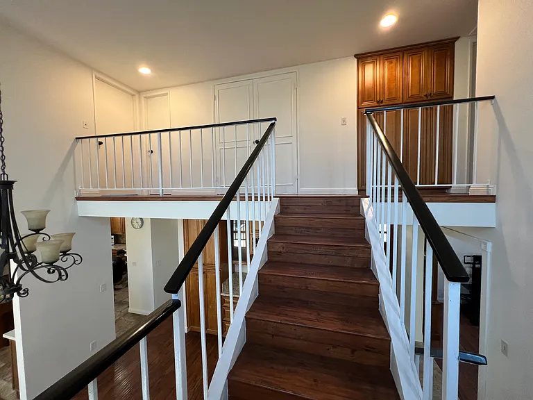 17215 Grayland Ave — Photo 13