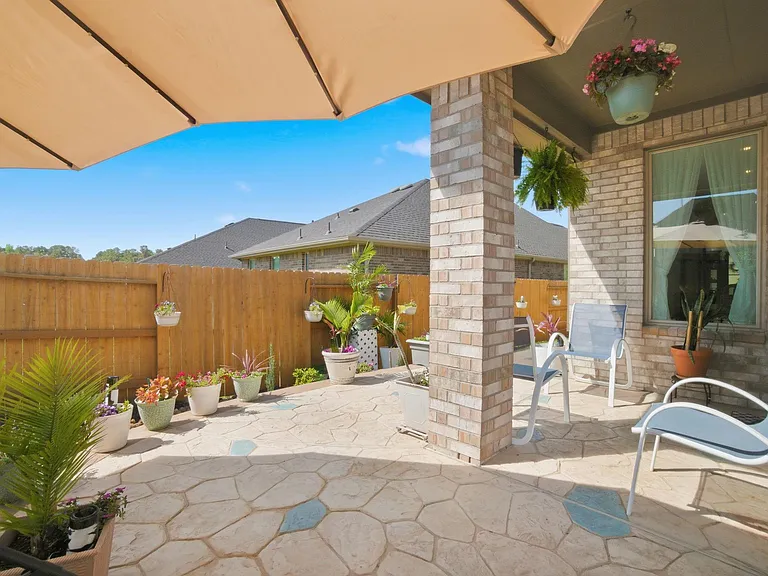 1409 Northwood Bluff Ln — Photo 17