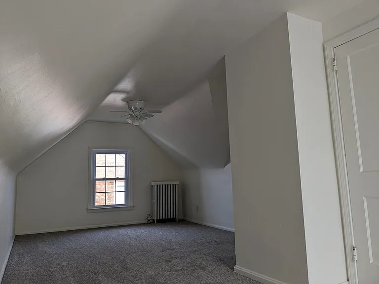 3701 Ingleside Rd #UPSTAIRS — Photo 14
