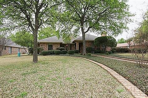 2nd image of 14 Rolling Hills Cir
