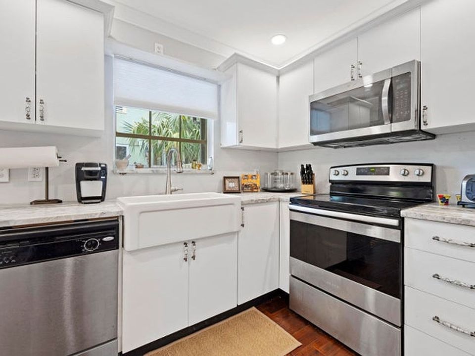 1st image of 216 Ocean Breeze Main House Lake