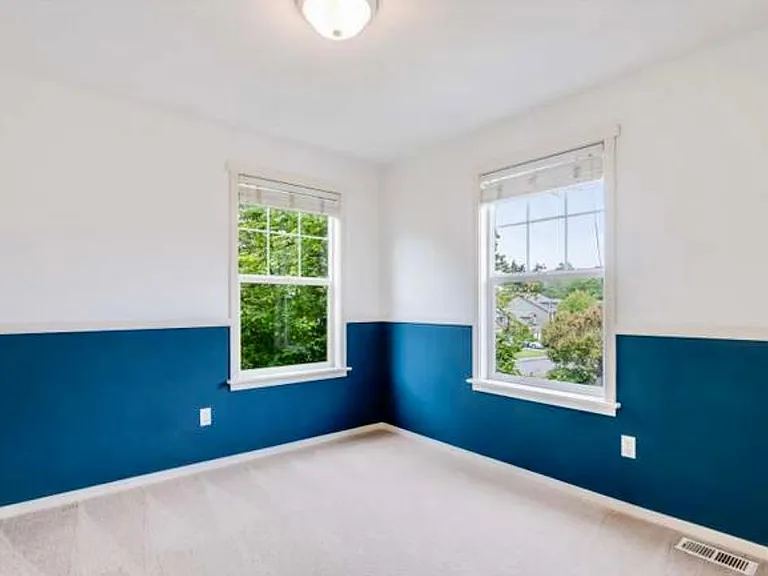 3320 Laurelwood Cir NE — Photo 19