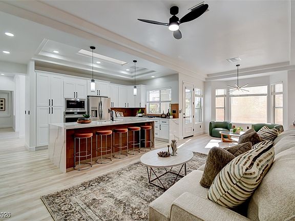 4th image of 10537 Cogswell Ave