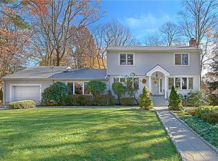 10 Charles Ln, Rye Brook, NY 10573