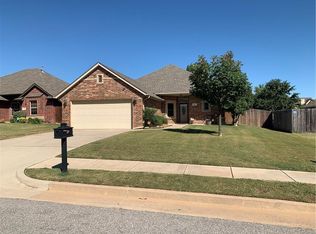 105 Bonaire Dr, Edmond, OK 73013