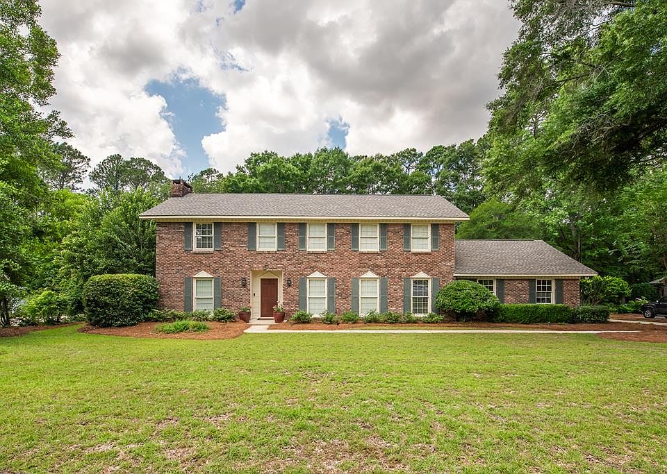 1st image of 1132 Appian Way