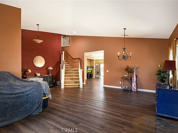 3rd image of 845 Brisbane St