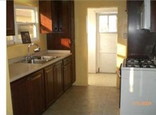 1043 Circle City Dr, Corona, CA 92879
