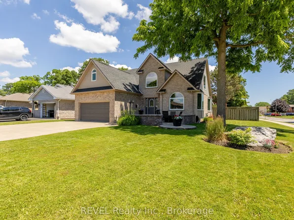 45 Westwood Dr, Pt Colborne, ON L3K 6B9