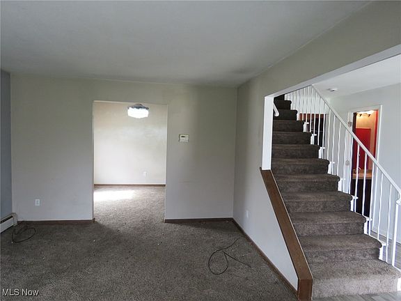 3rd image of 356 Longford Ave