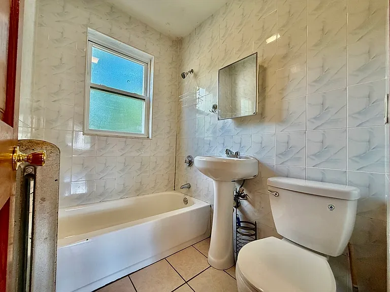18 Bigelow St #1 — Photo 13
