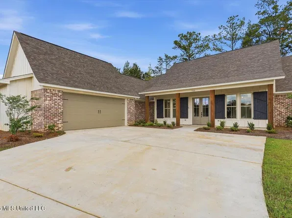 725 Celadon St, Brandon, MS 39042