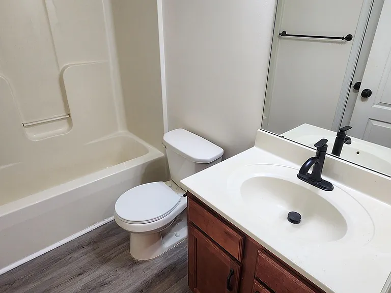 6341 Creekbend Dr — Photo 24