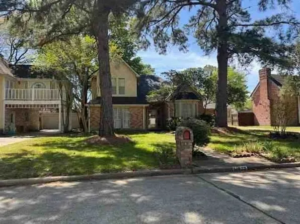 11423 Canyon Trail Dr, Houston, TX 77066