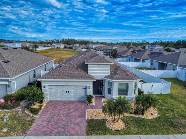 962 Compass Landing Dr, Orange City, FL 32763