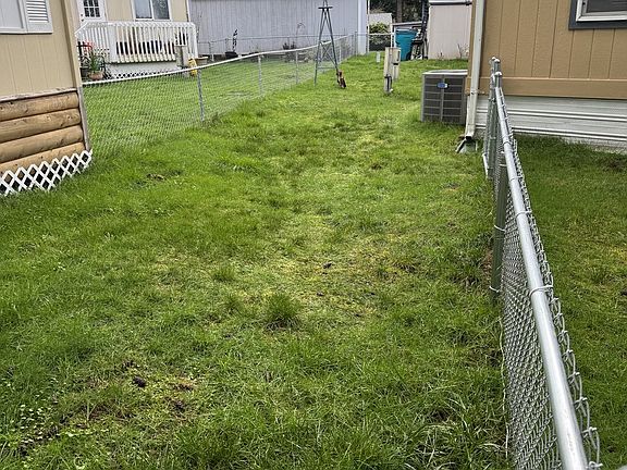 4th image of 15619 NE Caples Rd Unit 44