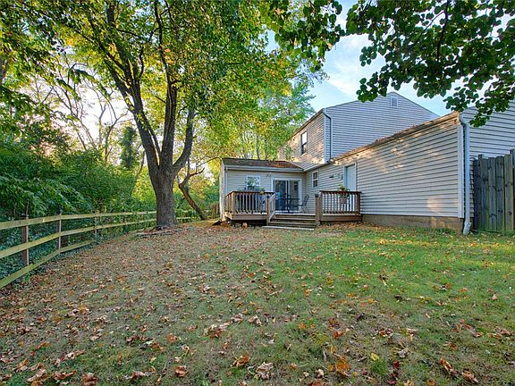 2nd image of 6023 Squirehill Ct