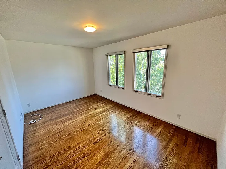 Spacious 3BR Bluff Heights Home | Gated Yard, Garage & Modern Upgrades — Photo 24