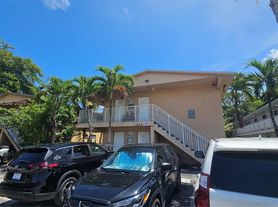 1524 SW 5th Pl, Fort Lauderdale, FL