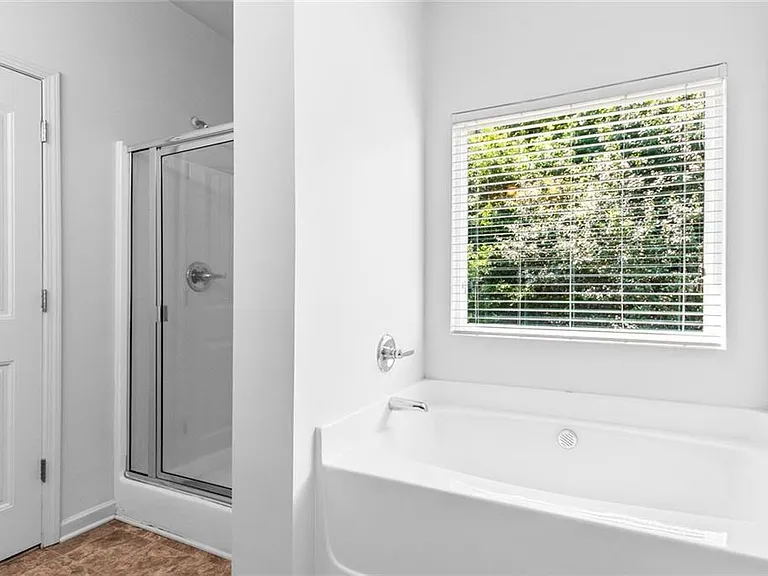 1061 Blind Brook Cir — Photo 24