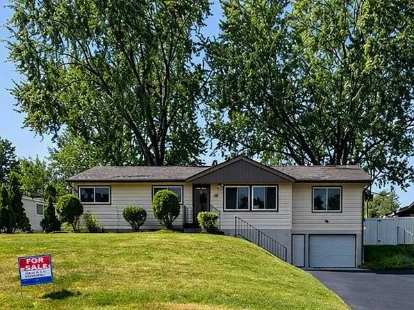 262 Demar Ave, Shoreview, MN 55126