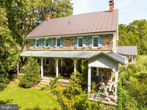 245 Orchard Rd, Fleetwood, PA 19522