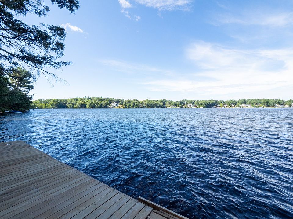 1st image of 17 Lakeview Dr