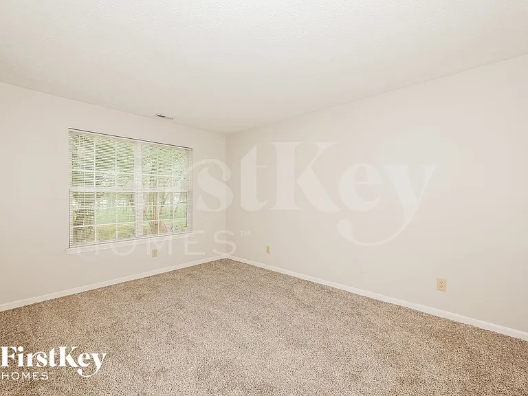 6843 Owls Nest Ct — Photo 11