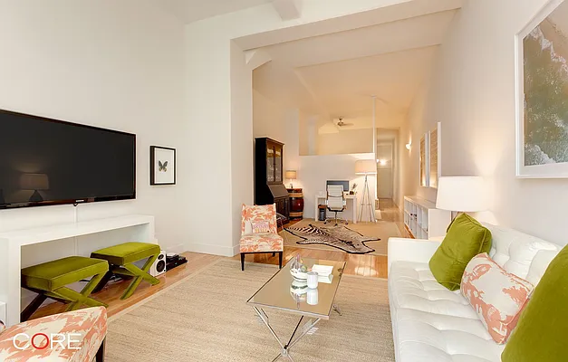 Rented by CORE | media 1