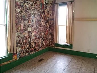 4th image of 813 Columbia Ave
