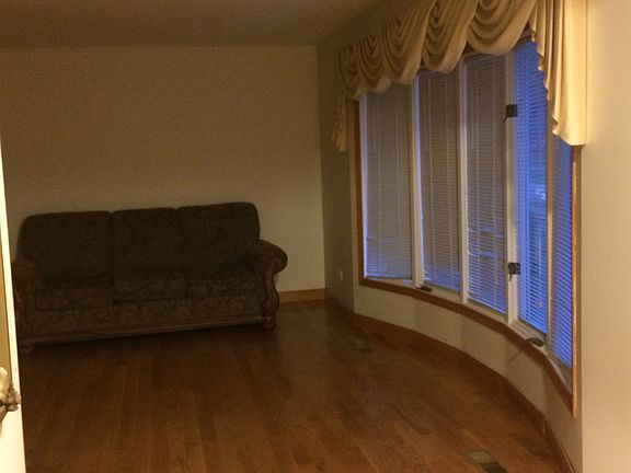 4th image of 2634 Plymouth Ct