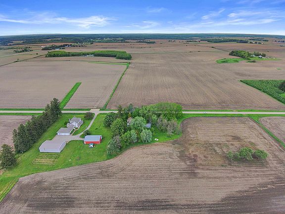 5th image of W6387 Hall Rd