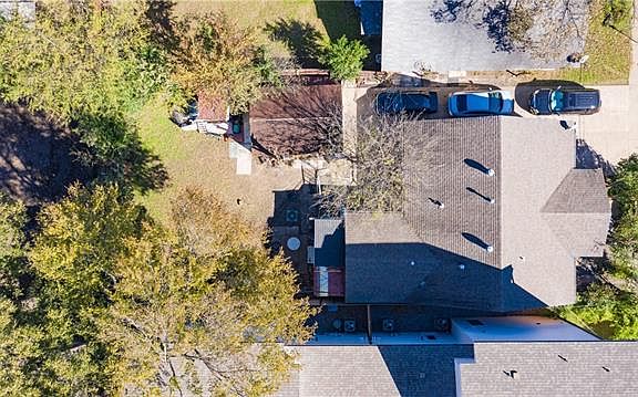5th image of 4707 Belmont Ave