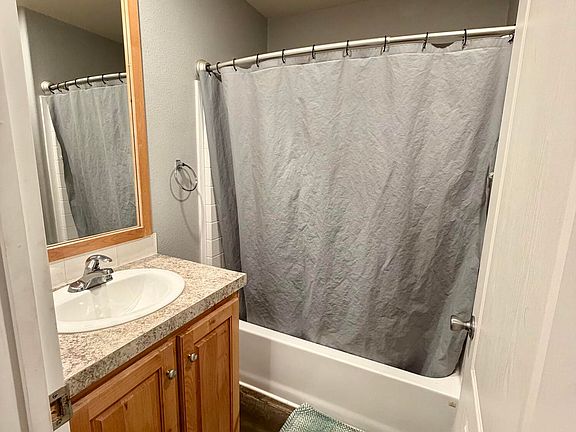 2nd image of 97 Meadow Cir #97