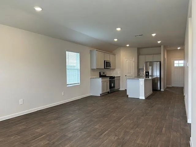 311 Darwin Pl — Photo 8
