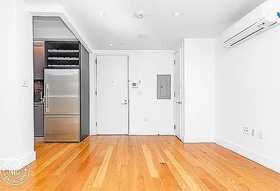 4th image of 1040 Dean St APT 407