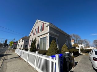 82 Market St, Warren, RI 02885