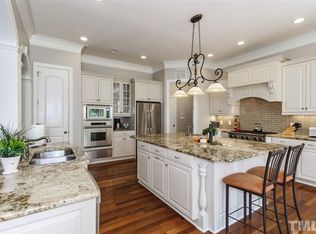 406 Hanson Walk Ln, Apex, NC 27539