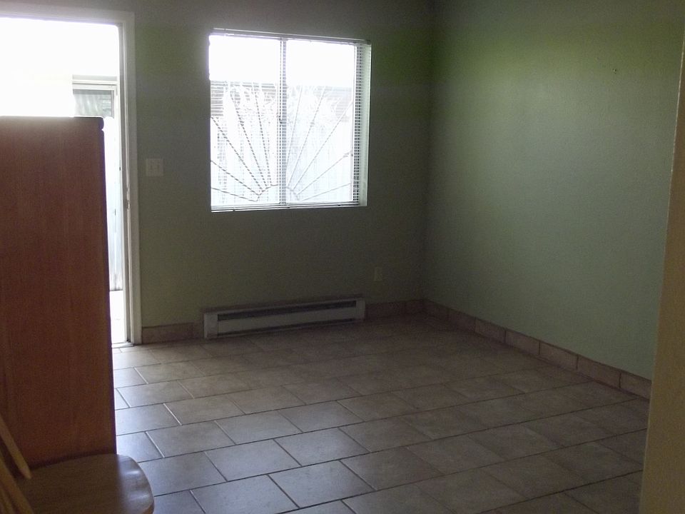 2nd image of 2777 N Fair Oaks Ave