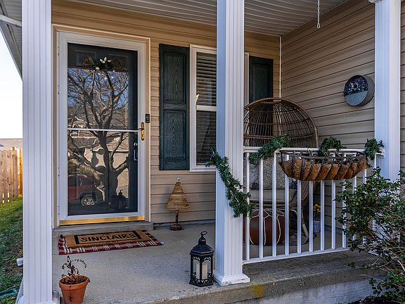 3rd image of 2708 Trailwood Ln