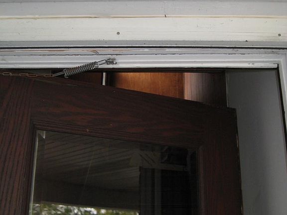 4th image of 3062 N Downer Ave