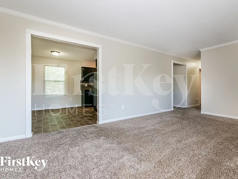 804 Covey Dr — Photo 4