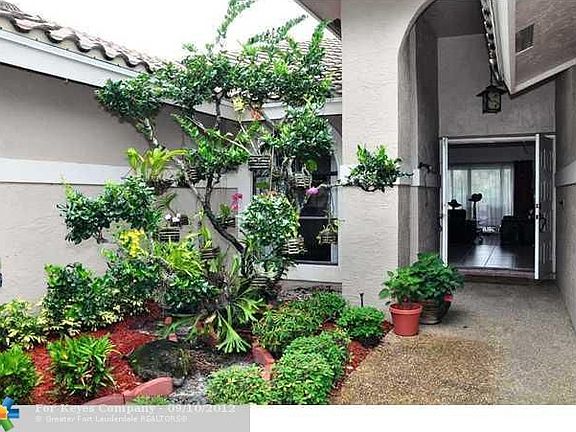 2nd image of 8897 NW 57th Ct