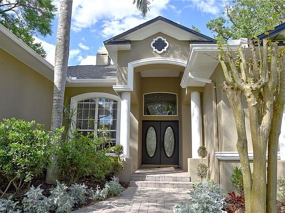 5th image of 2322 Valrico Forest Dr