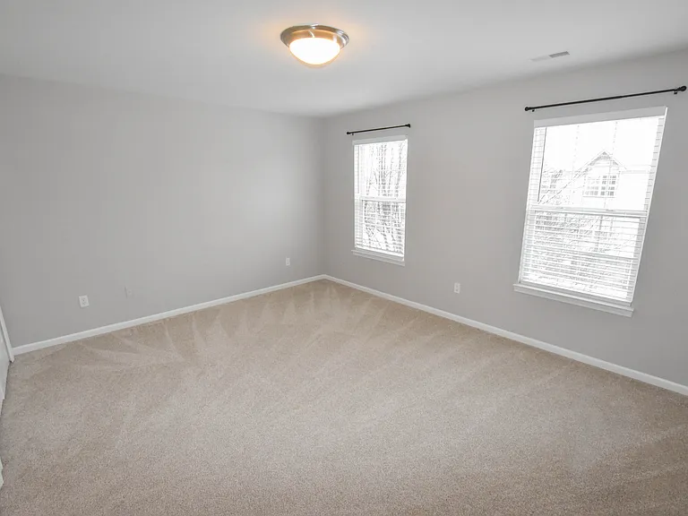 2210 Knotty Pine Trl — Photo 16
