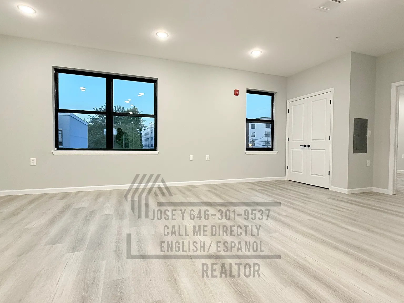 2 bed, $2,372 — Photo 2