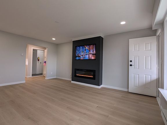 3rd image of 32959 George Ferguson Way #40