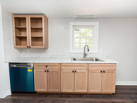 4th image of 1346 E Georgia Rd
