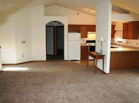 4th image of 435 W Aspen Dr Unit 14